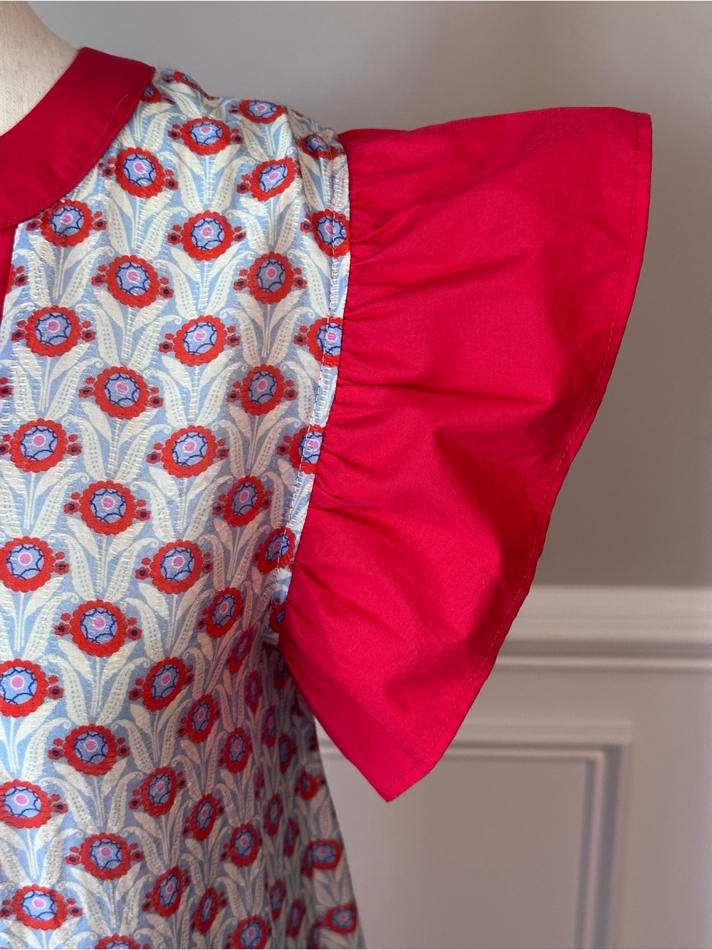 NEW Voy Red Printed Contrast Ruffle Sleeve Tiered Dress size Small - Picture 8 of 11